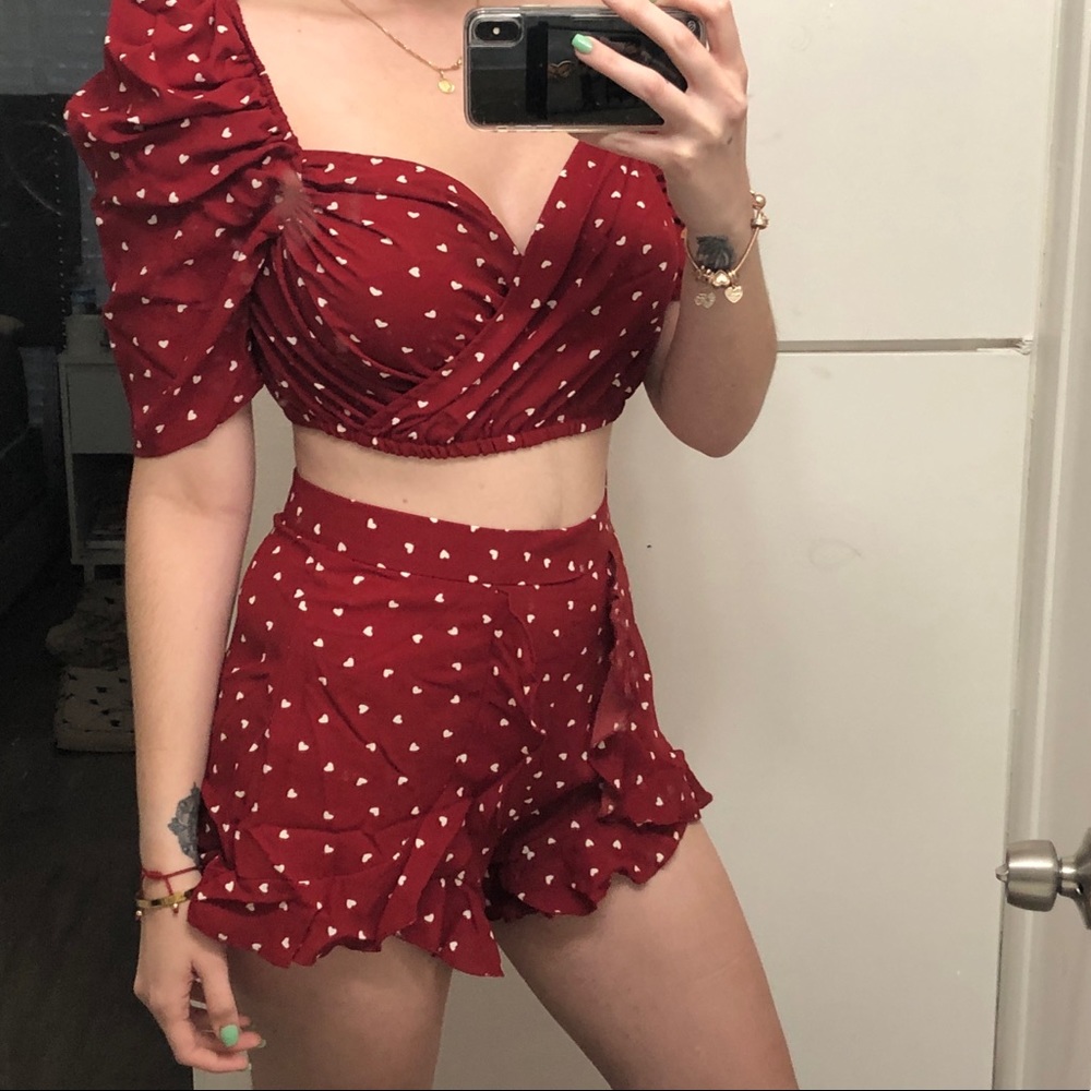 Woman sets - Picture 2 of 2